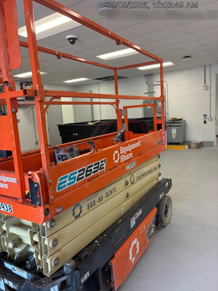 2022 JLG ES2632