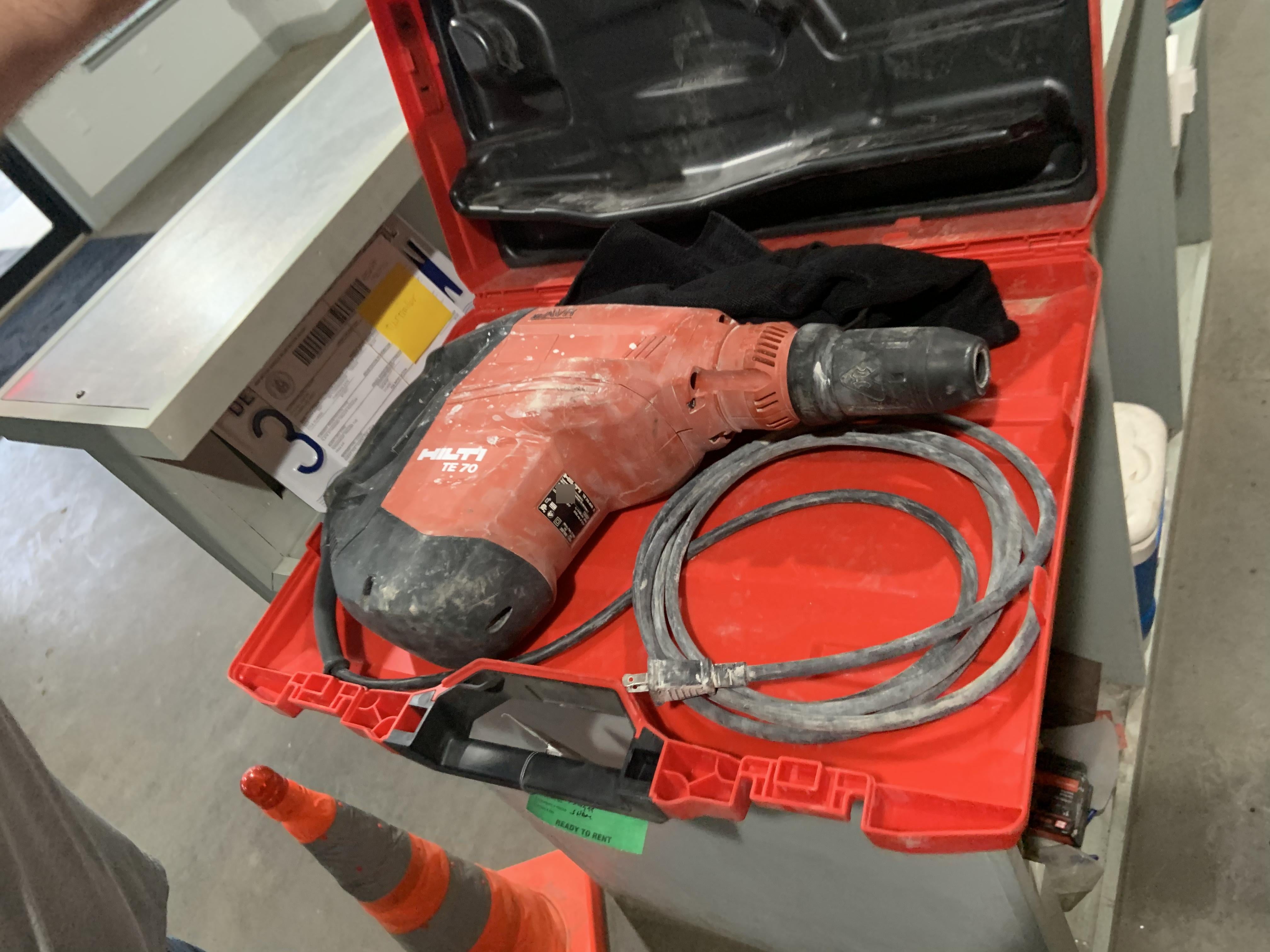 2020 HILTI TE 70-AVR