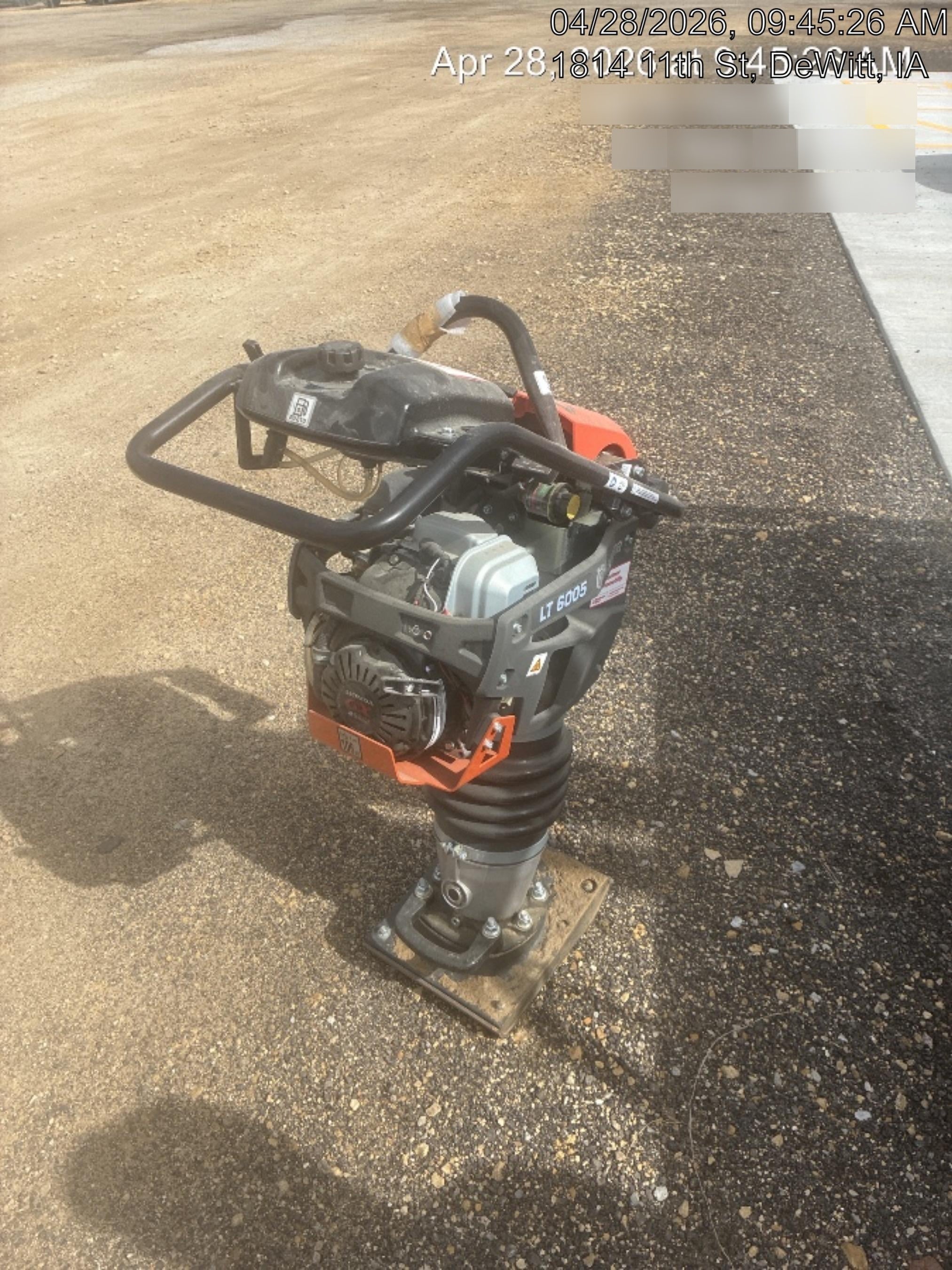 2025 HUSQVARNA LT6005