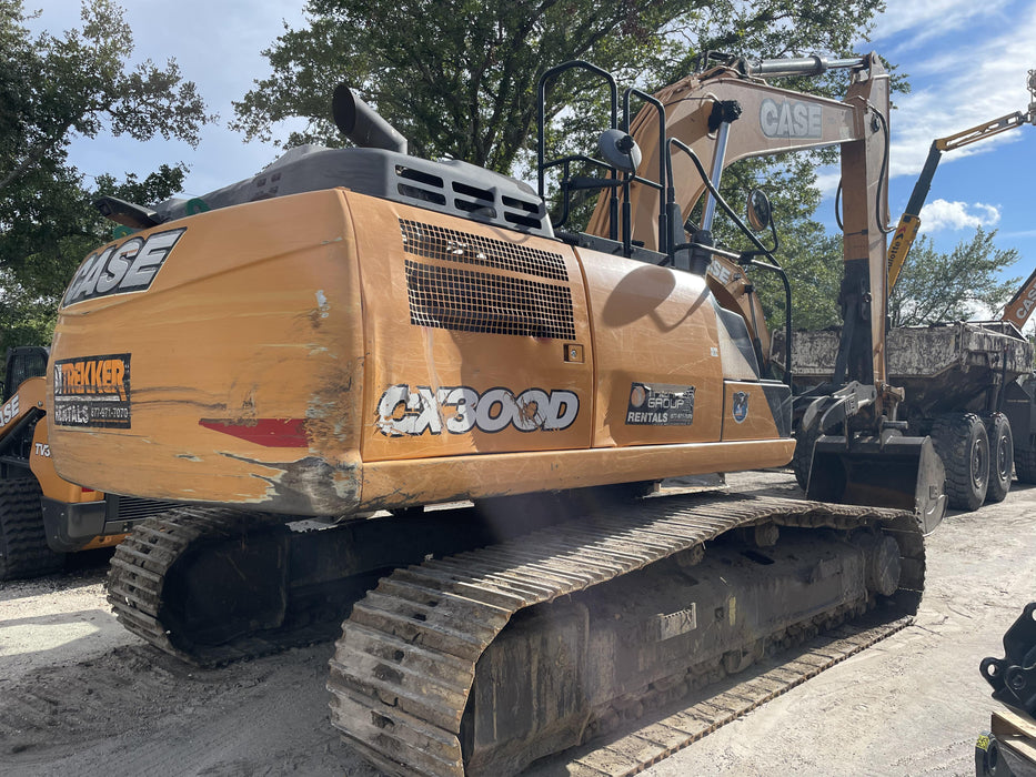 2016 Case CX300D CAB A/C, 12' ARM, STEEL TRACKS, THUMB