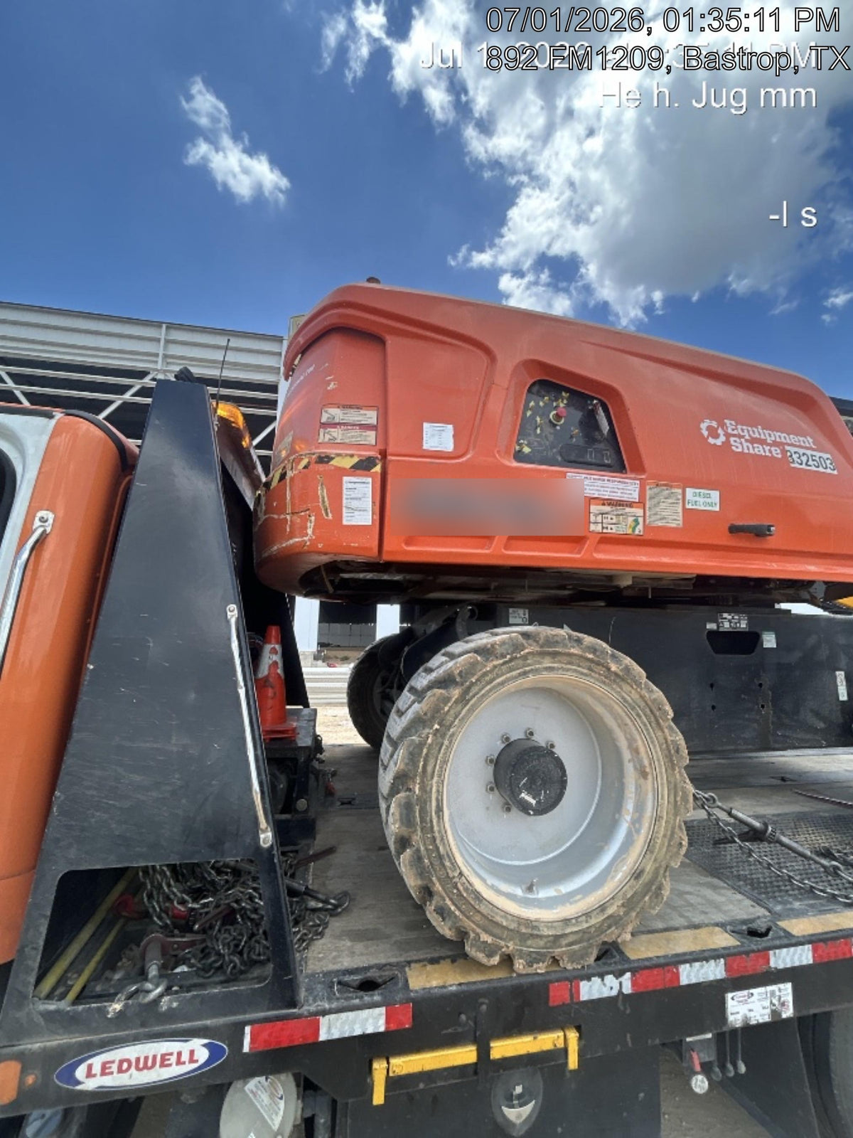 2023 JLG 660SJ