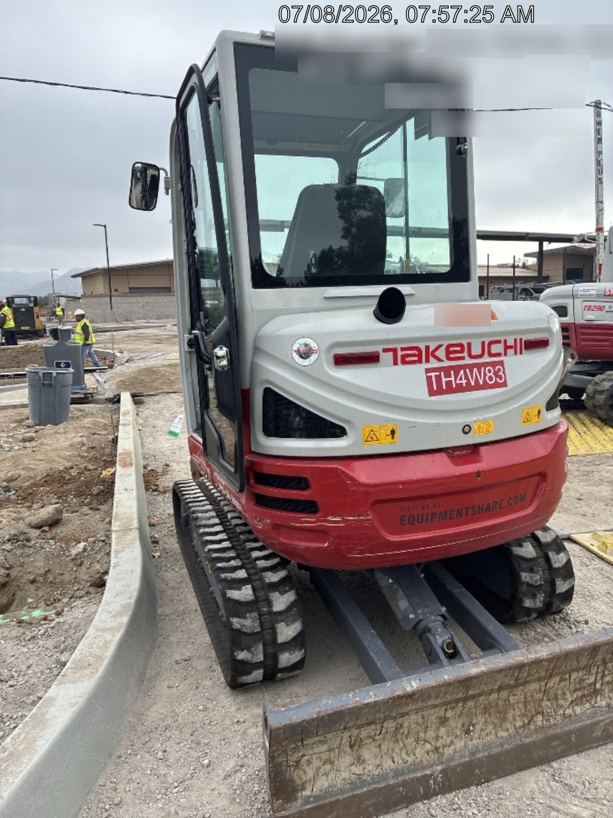 2025 TAKEUCHI TB235-2CR