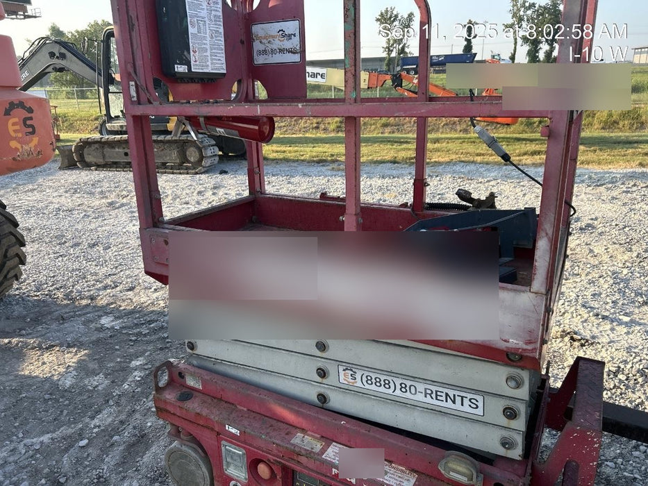 2017 Genie GTH-1056 Open Cab, Solid Tires