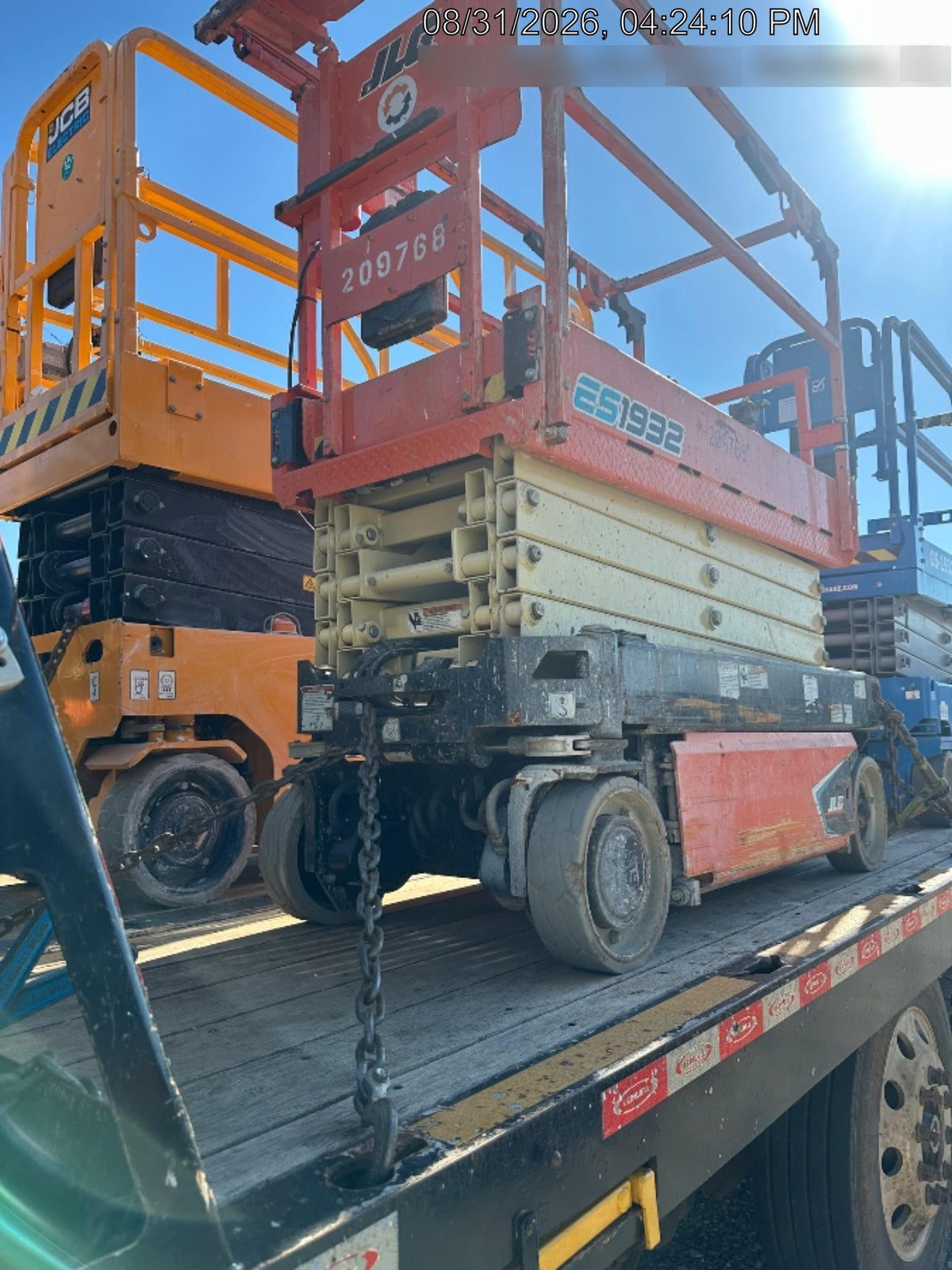 2022 JLG ES1932