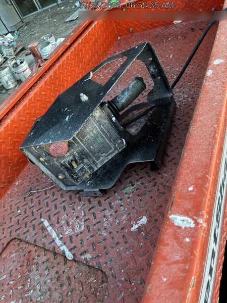 2022 JLG ES1932