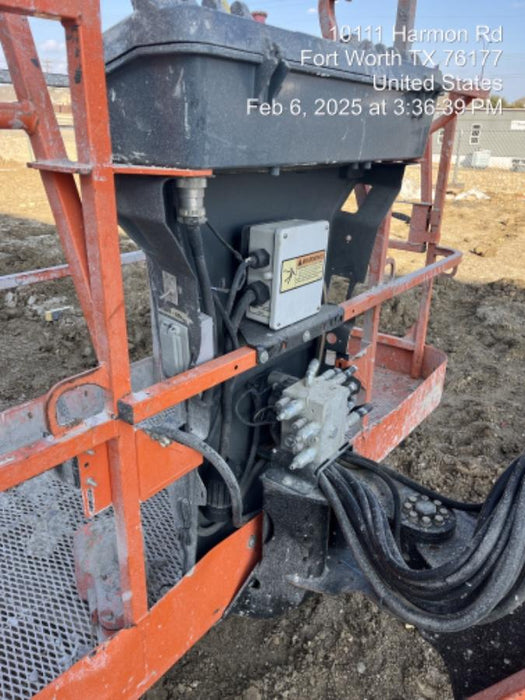 2016 JLG 660SJ