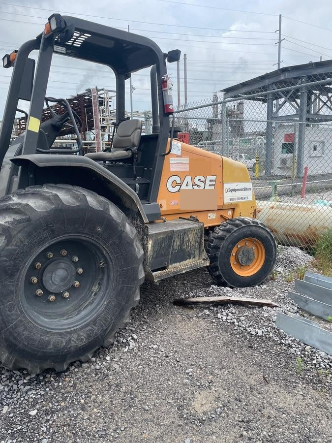 2019 CASE 588H