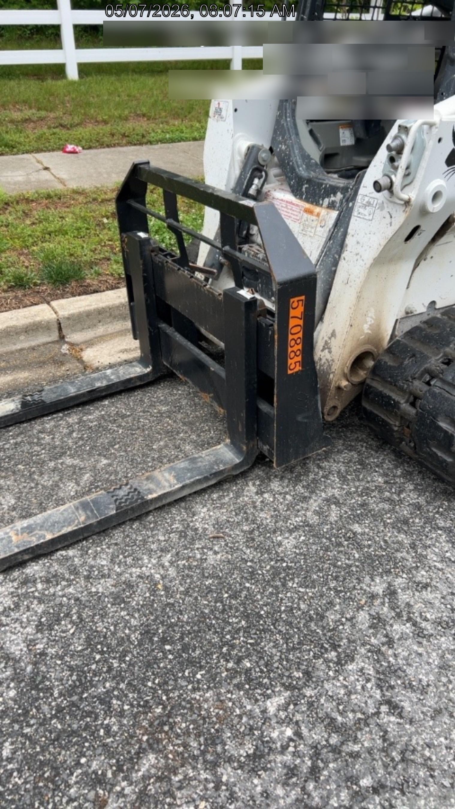 2025 ARROW MATERIAL HANDLING 24" Pallet Fork Frame