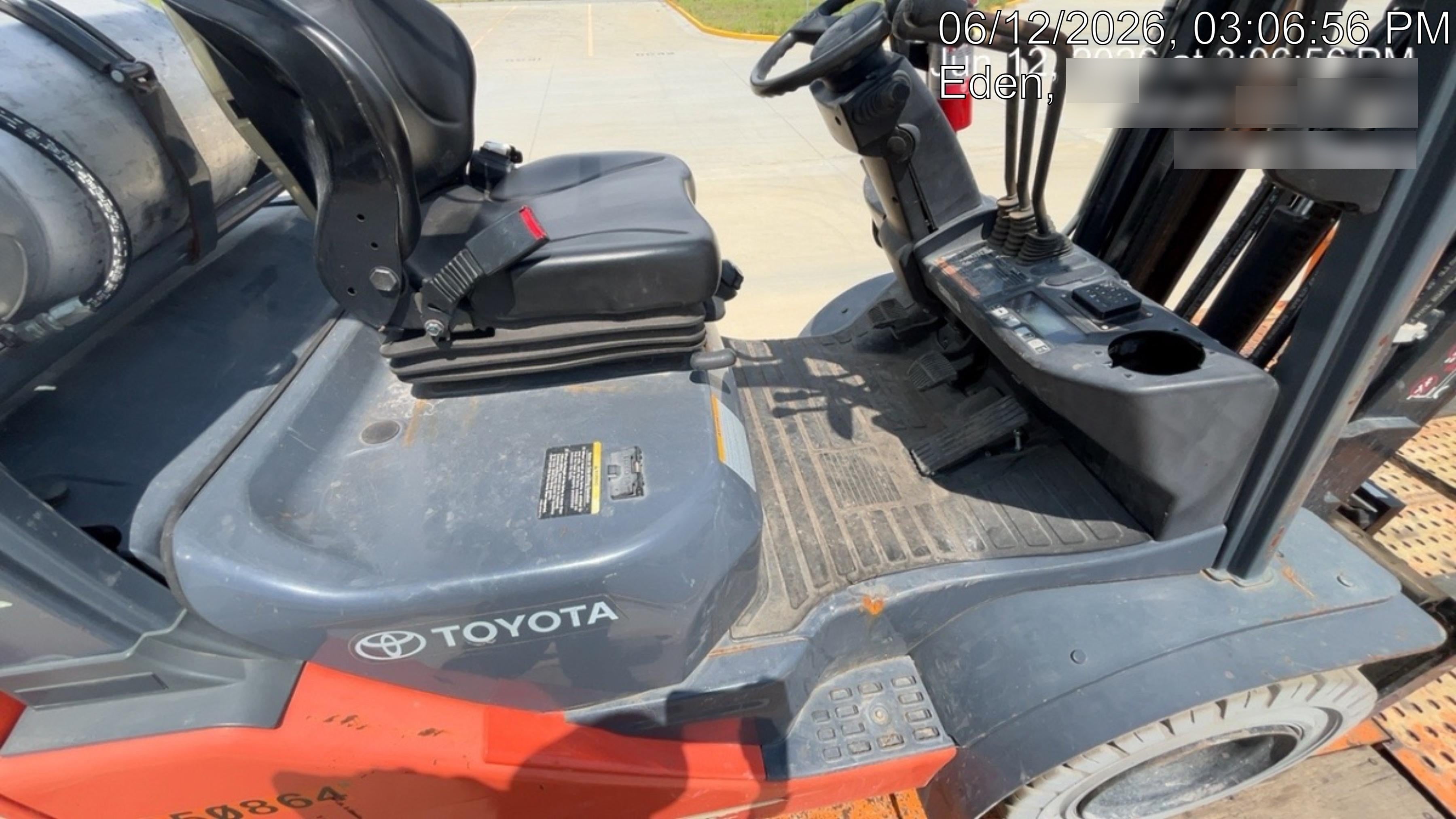 2022 TOYOTA 50-8FGU25