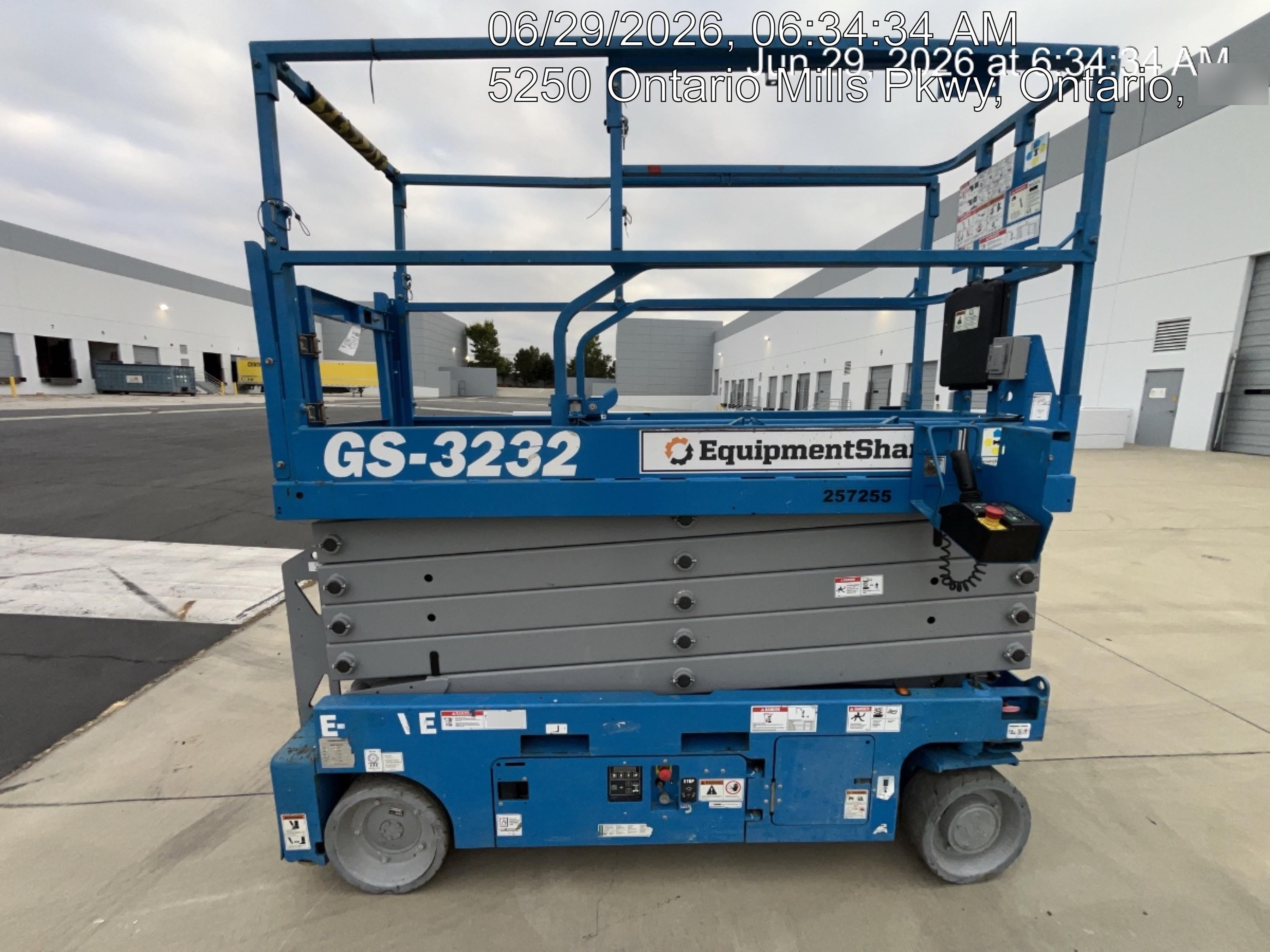 2022 GENIE GS-3232