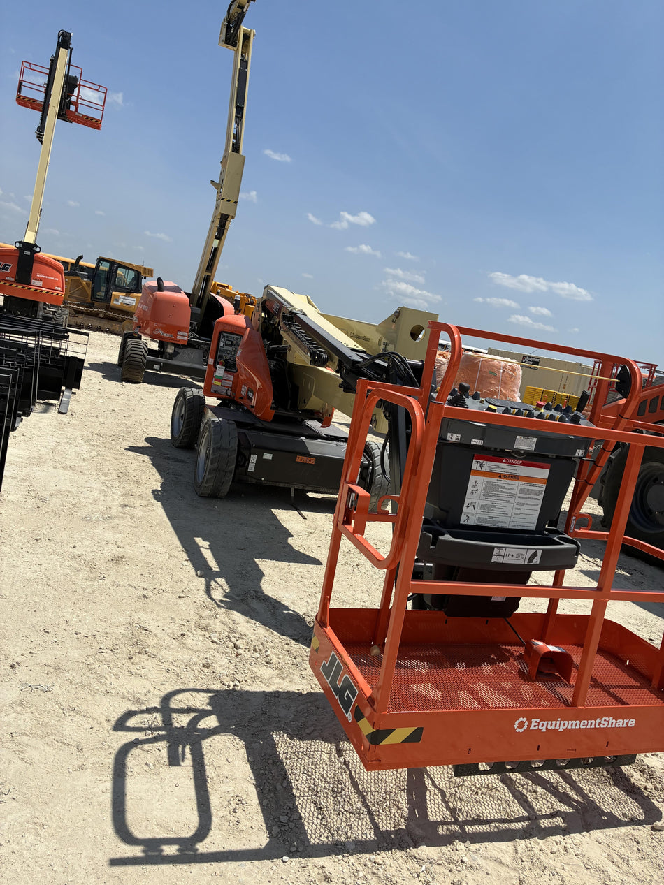 2026 JLG E450AJ