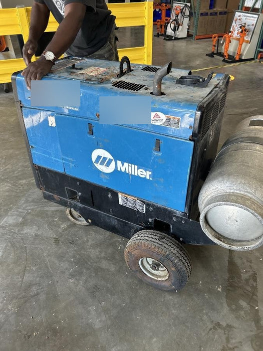 2019 Miller Electric BOBCAT 250 Standard w/Running Gear, Bracket, Hose