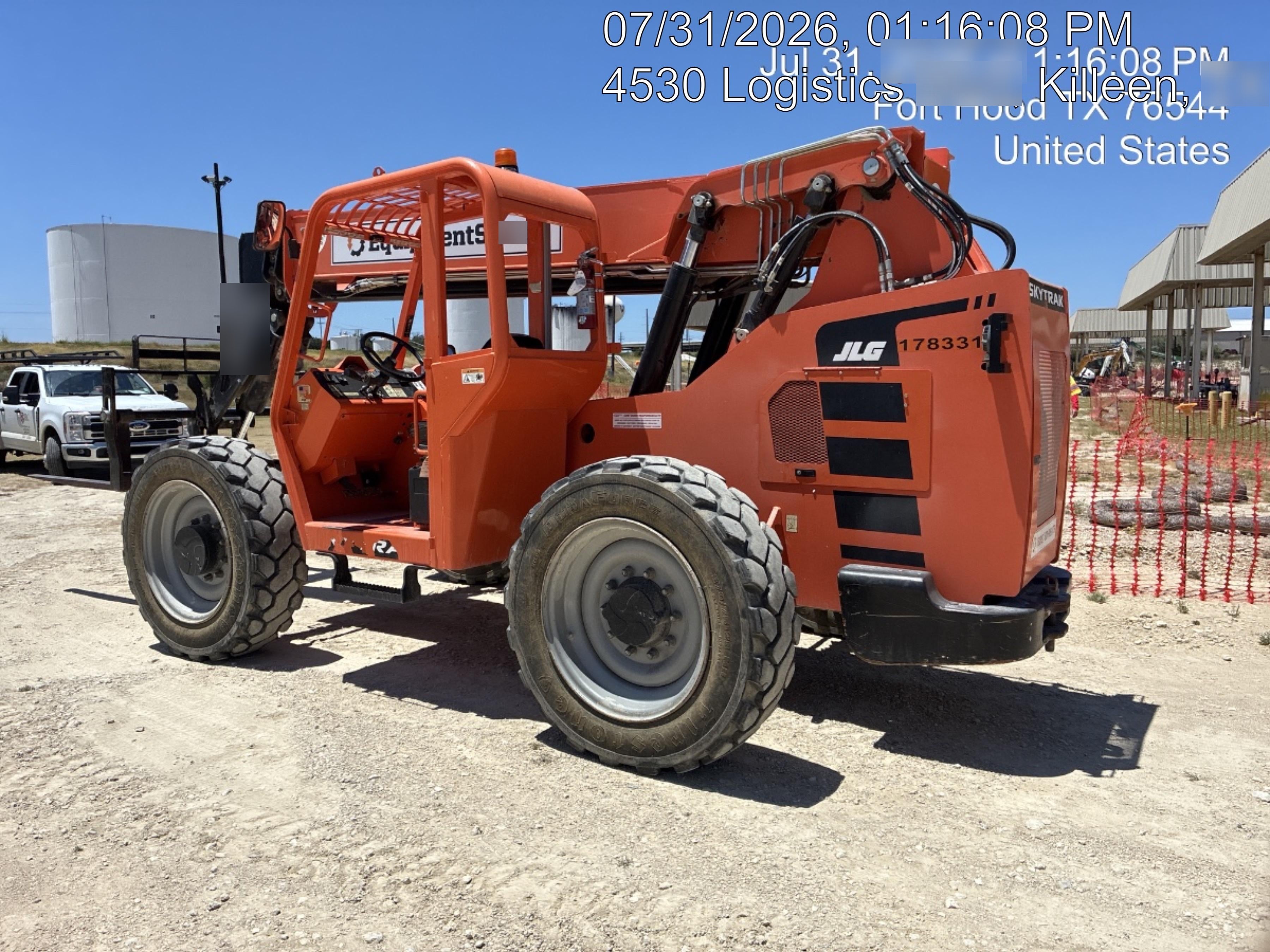 2023 SKYTRAK 8042