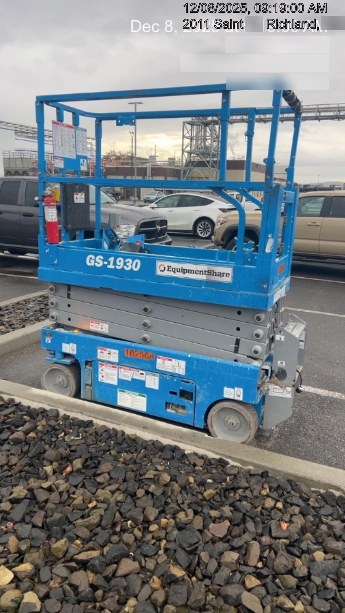 2020 Genie GS-1930 Solid Non Marking Tires, Beacon, Folding rails with half height swing gate, 800W Inverter