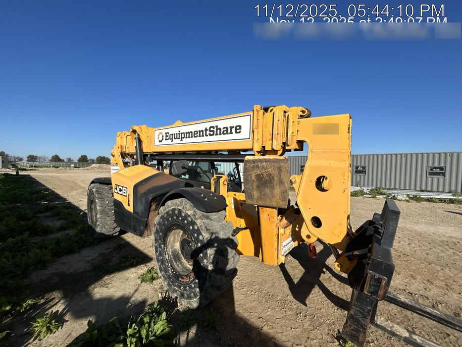 2018 JCB 512-56 JCB 512-56 Telehandler 74 HP w/CAB/HVAC, Beacon, Worklights, Semi Solids Tires, 72" Carriage/Forks
