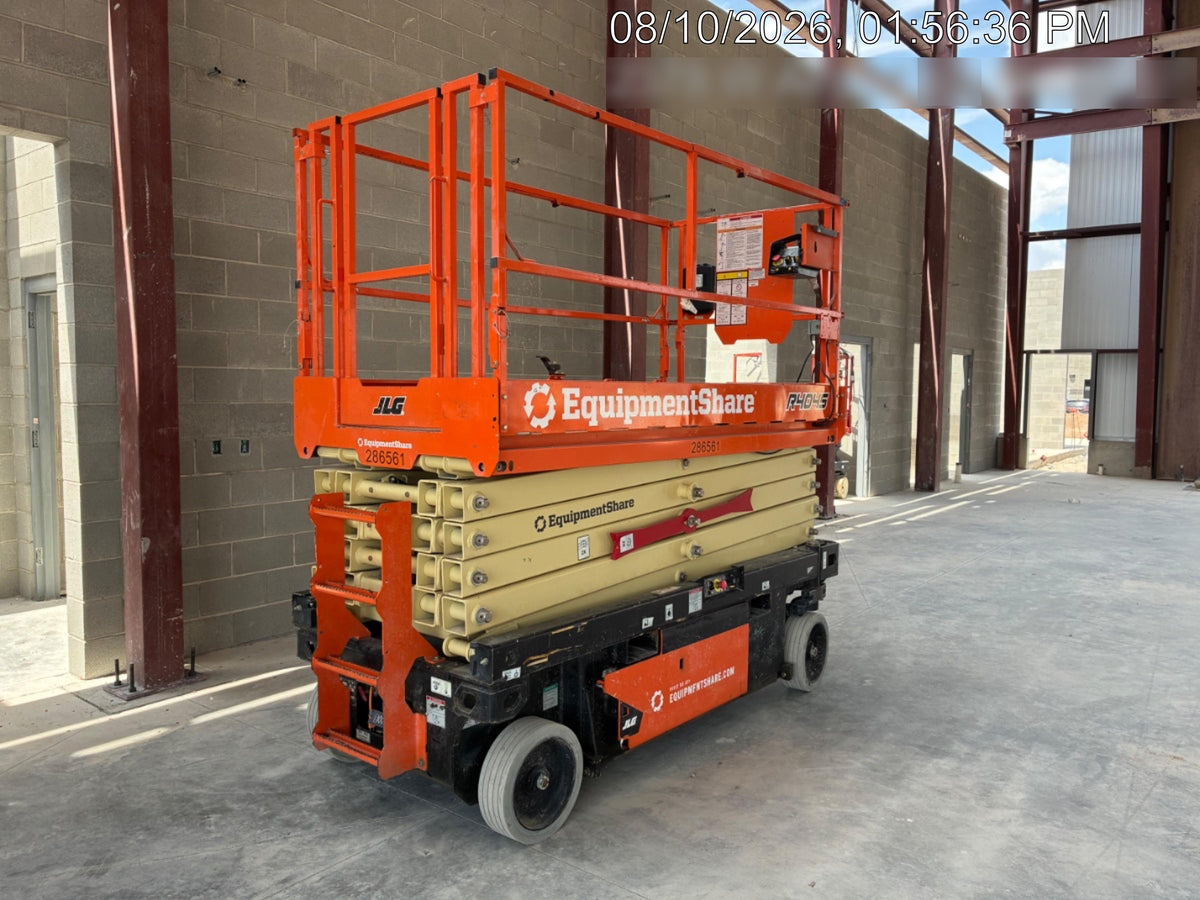 2022 JLG R4045