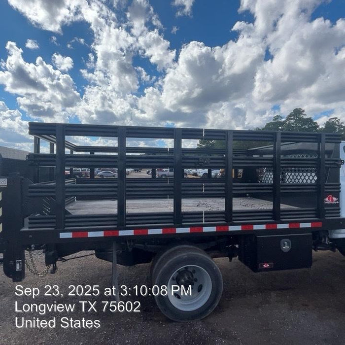 2022 CHEVROLET C5500 Stake Bed - Rental