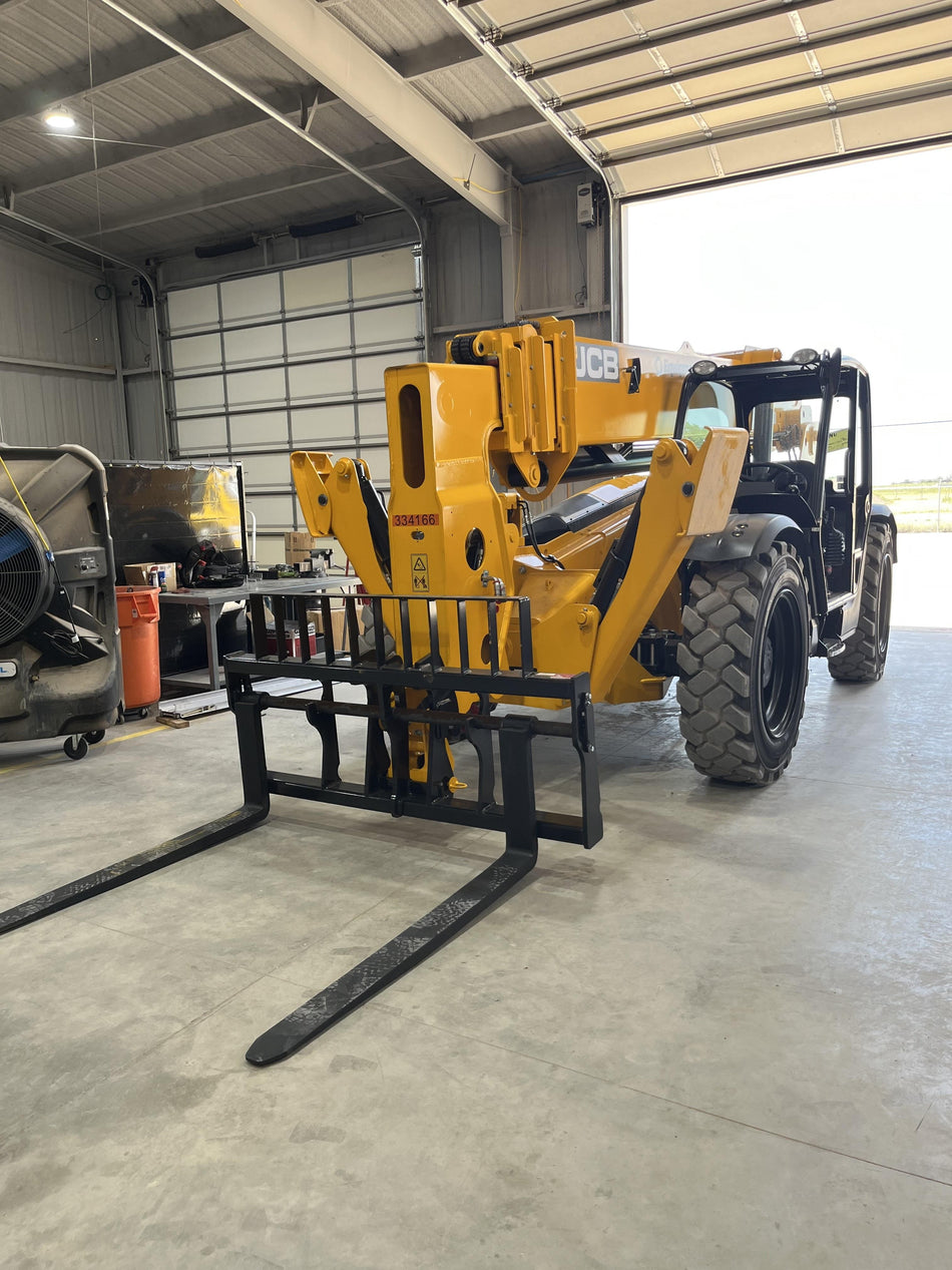 2023 JCB 510-56