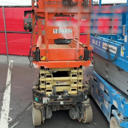 2021 JLG ES1932