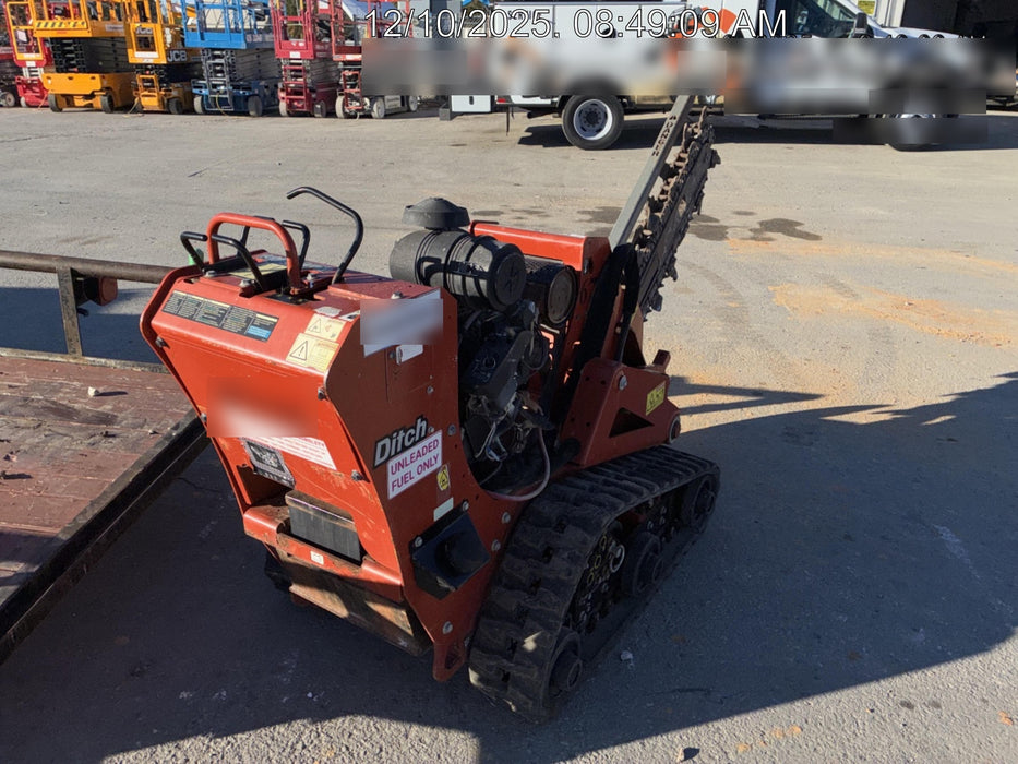 2020 DITCH WITCH C24XA