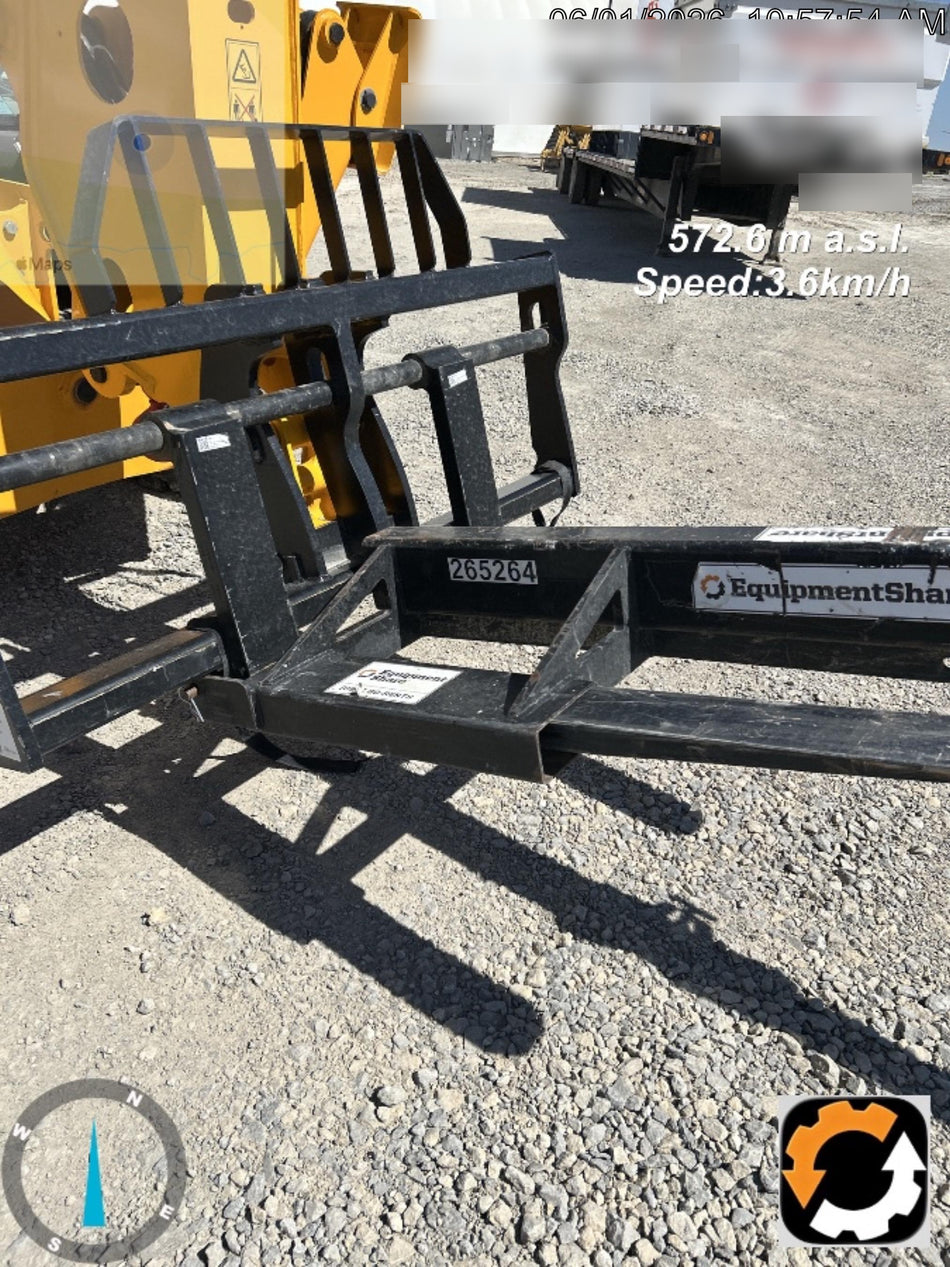 2022 JLG 1001230241