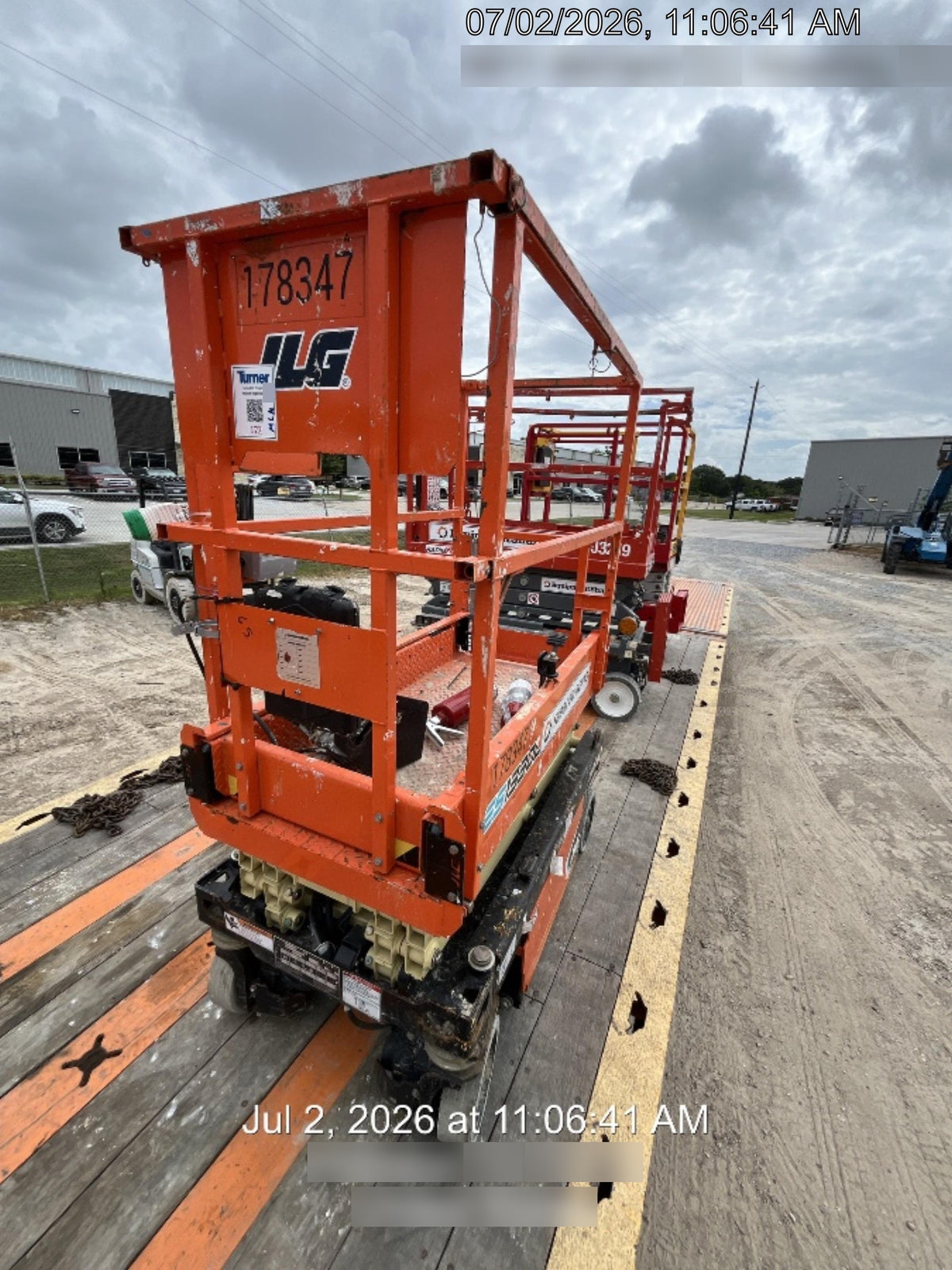 2021 JLG ES1330L