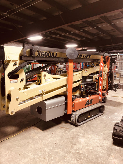 2020 JLG X600AJ