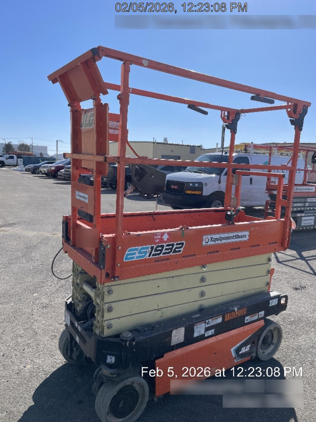 2021 JLG ES1932