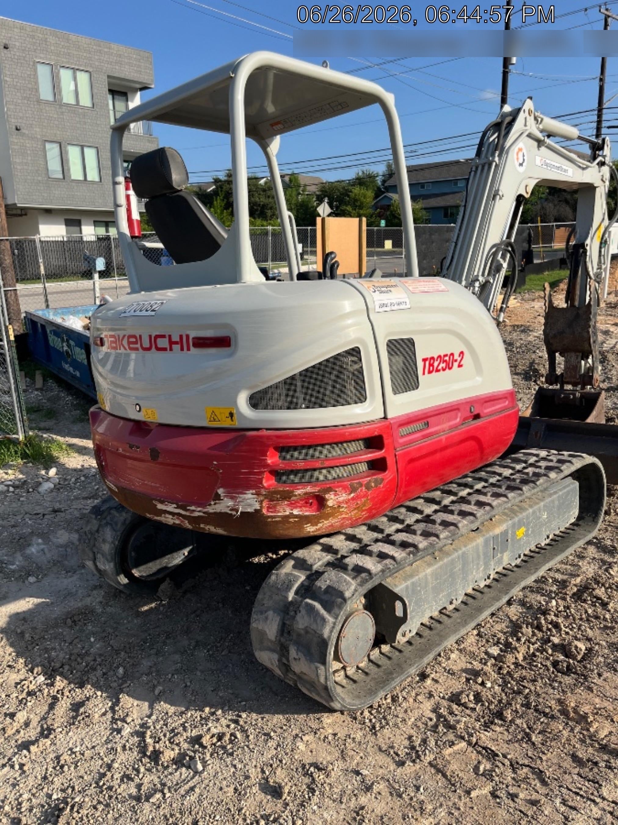 2022 TAKEUCHI TB250-2R