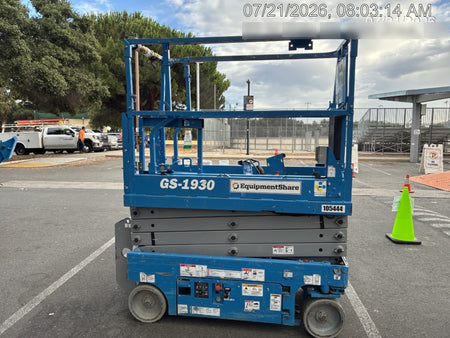2020 Genie GS-1930 Solid Non Marking Tires, Beacon, Folding rails with half height swing gate, 800W Inverter