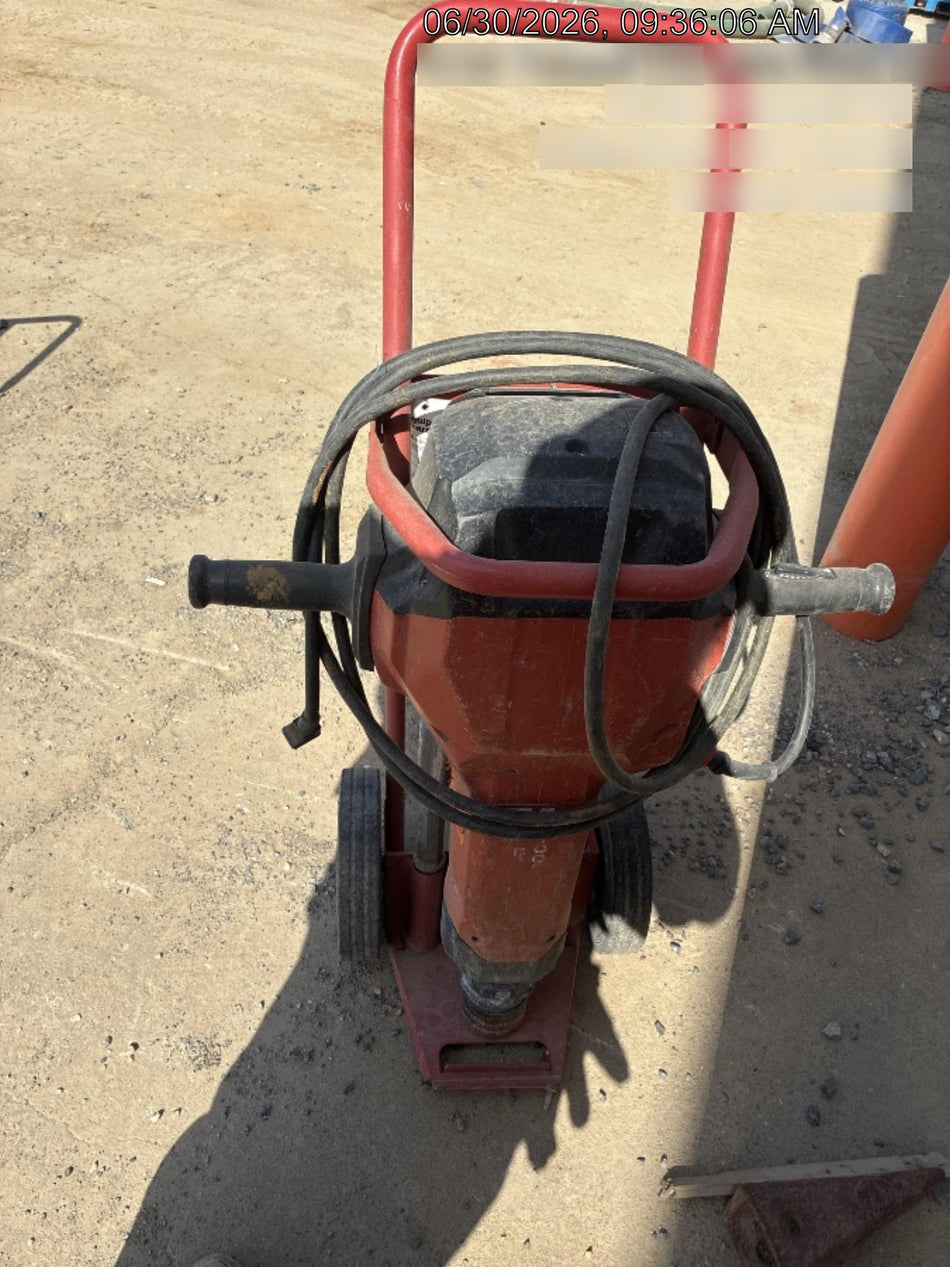 2023 HILTI TE 3000-AVR