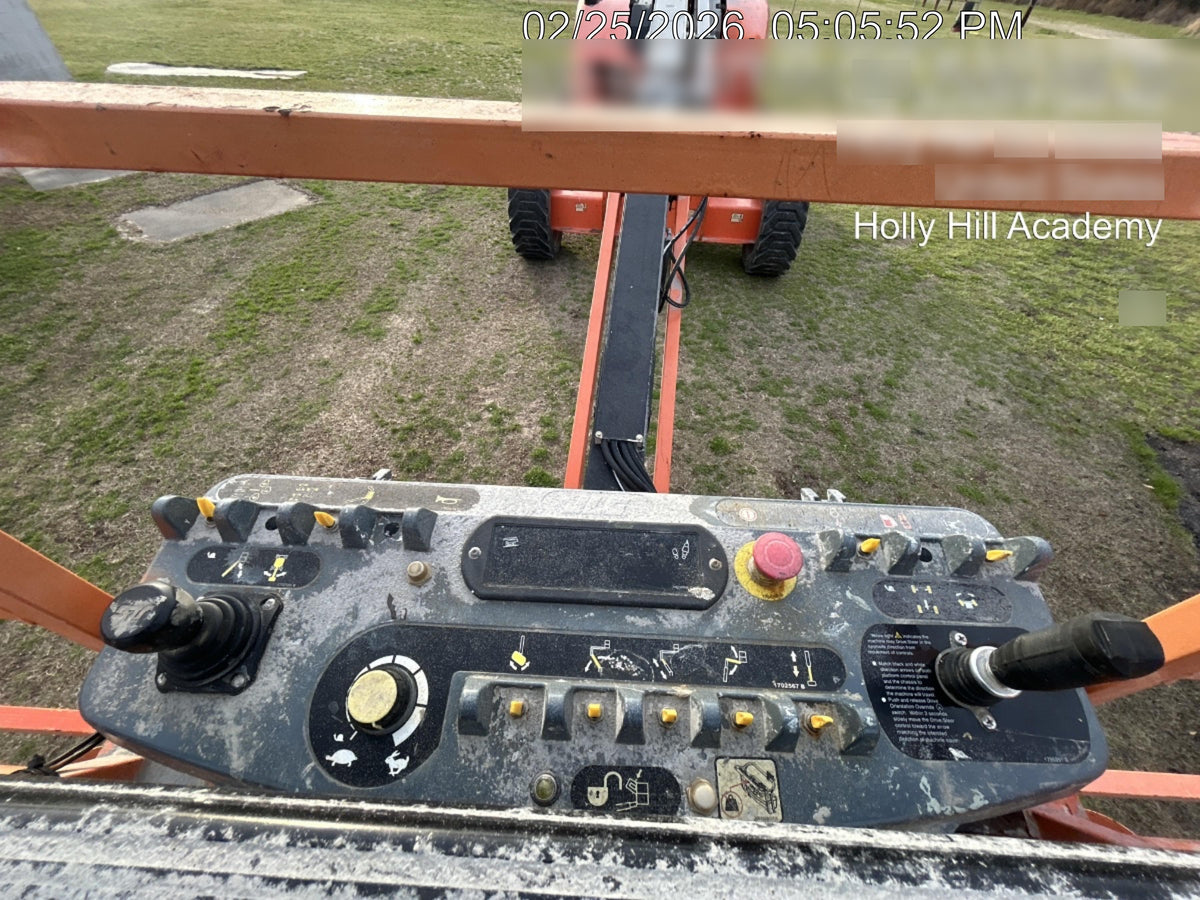 2019 JLG 600AJ