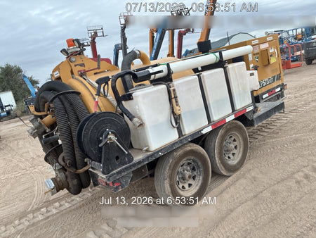 2021 Vac-Tron LP573XDT T4 Koehler Diesel Engine, 500 Gallon Debris Tank, x2 100 Gallon Water Tanks