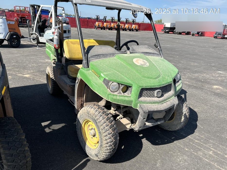 2020 John Deere XUV560E GATOR 4wd Utility Cart, Gas, 2 Seat, LED Strobe, Windshield Tempered Glass, Plastic Canopy, Wire Harness Kit, Backup Alarm