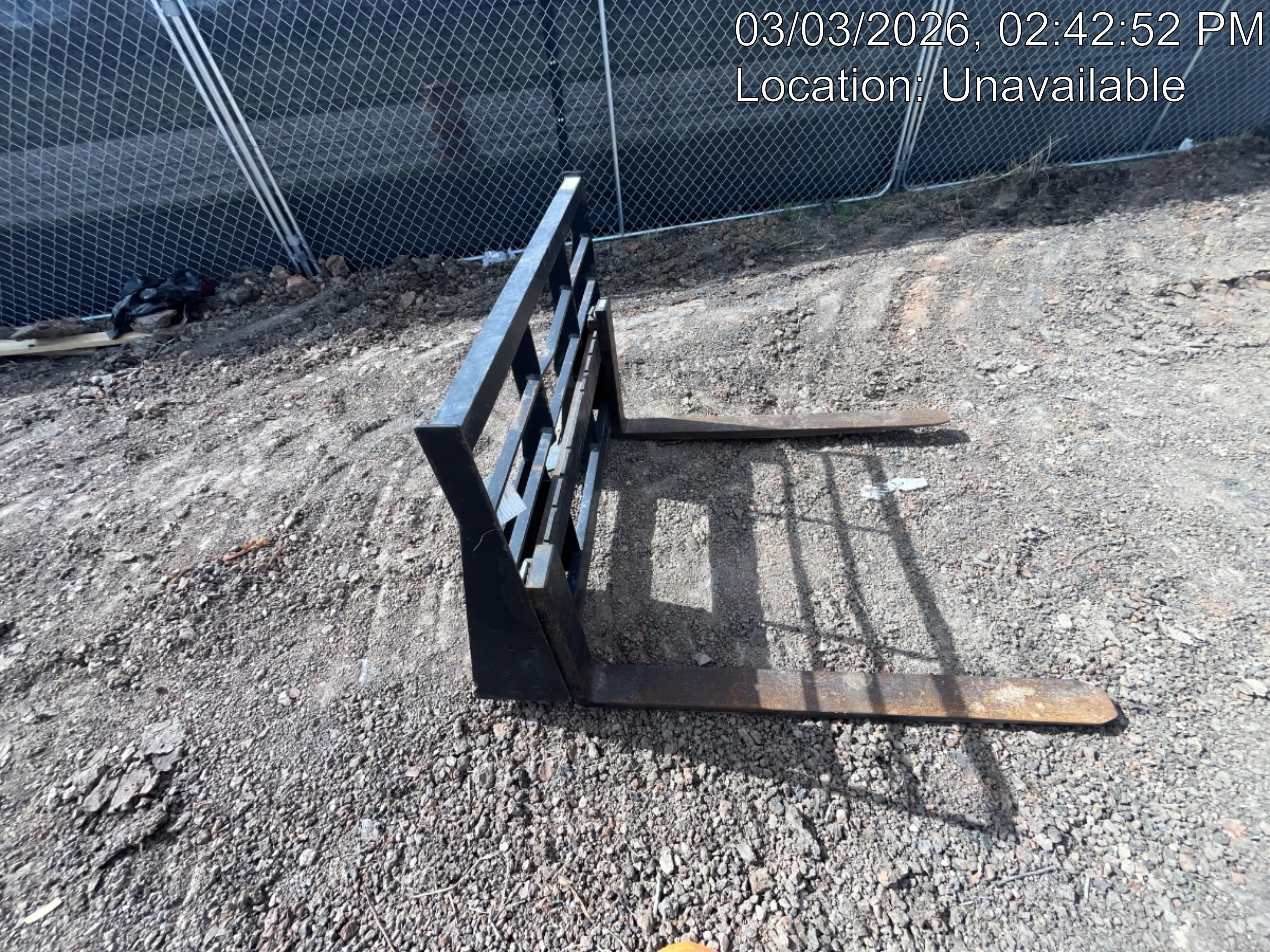 2022 ARROW MATERIAL HANDLING 60" Pallet Forks - Arrow