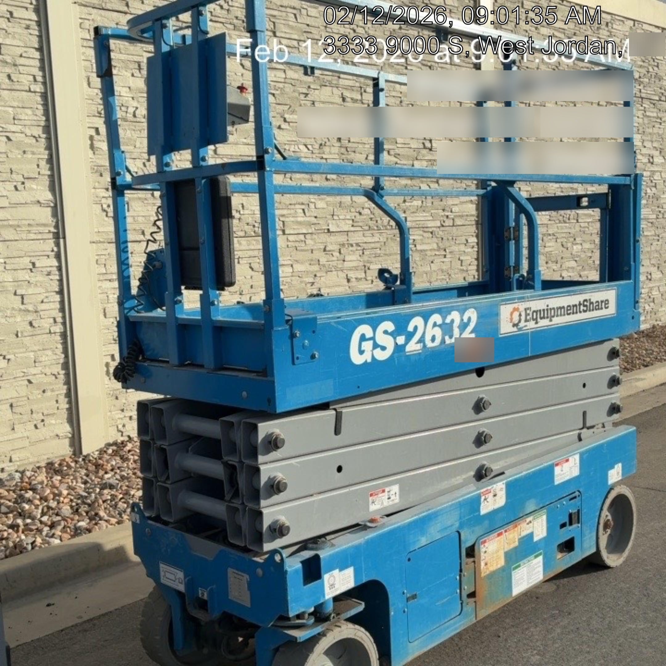2023 GENIE GS-2632