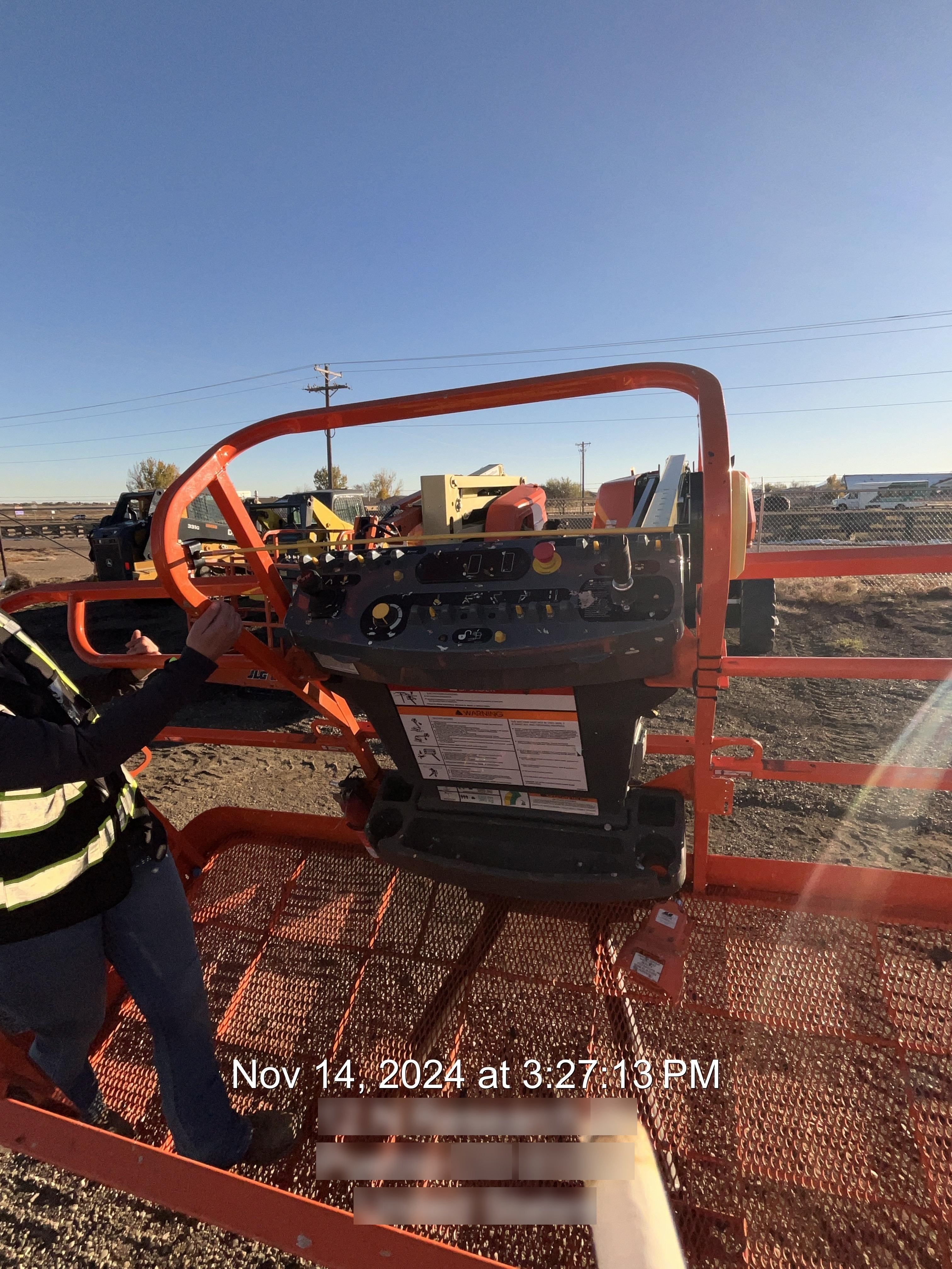 2024 JLG 660SJ