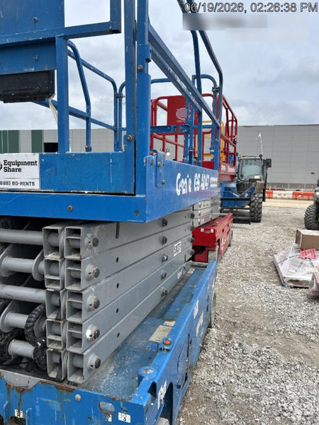 2019 Genie GS-4047 Folding rails with half height swing gate