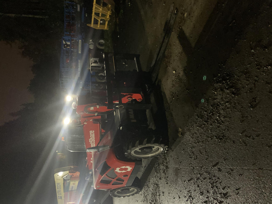 2020 Manitou MTA5519 Canopy, Solid Tires, Work Lights, Beacon, Aux Hydraulics, Back up Alarm, Mirrors, ES Keypad