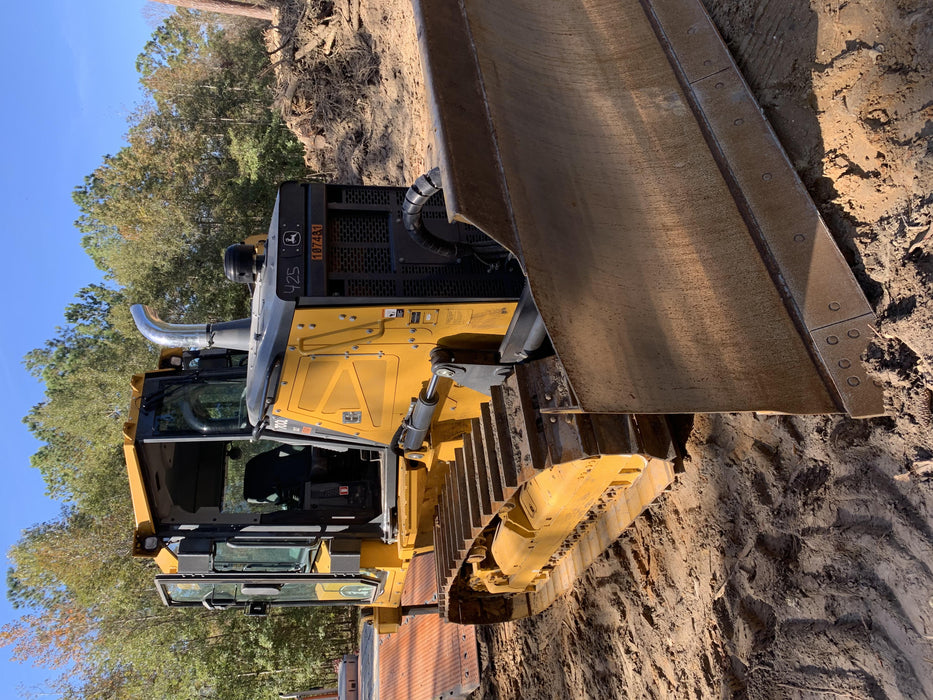 2020 JOHN DEERE 700L