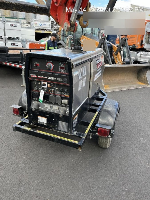 2019 Lincoln Electric Vantage 322 Welder Ready-Pak 3, Two wheel trailer, Fender and Light kit, Cable Rack