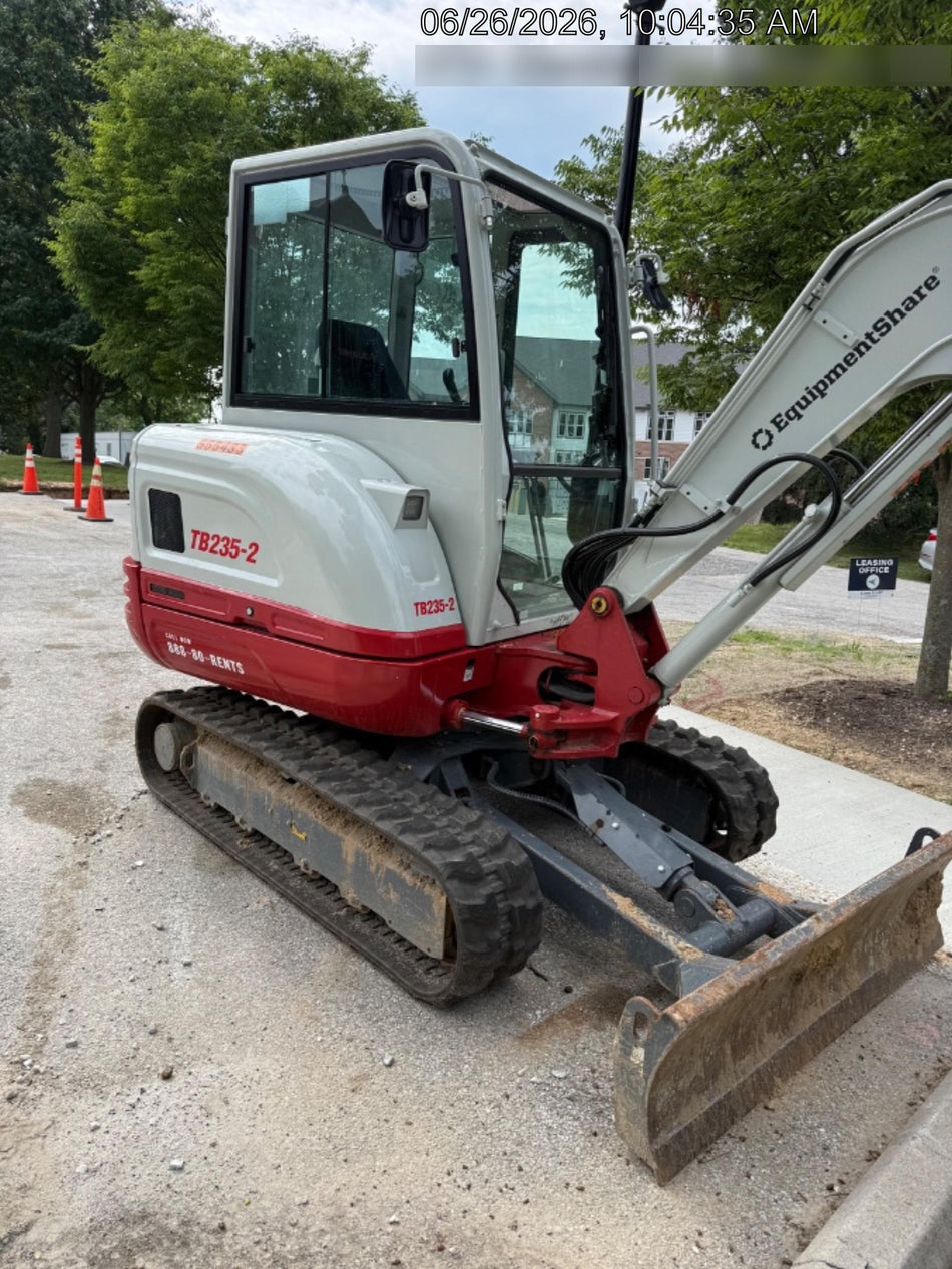 2025 TAKEUCHI TB235-2CR