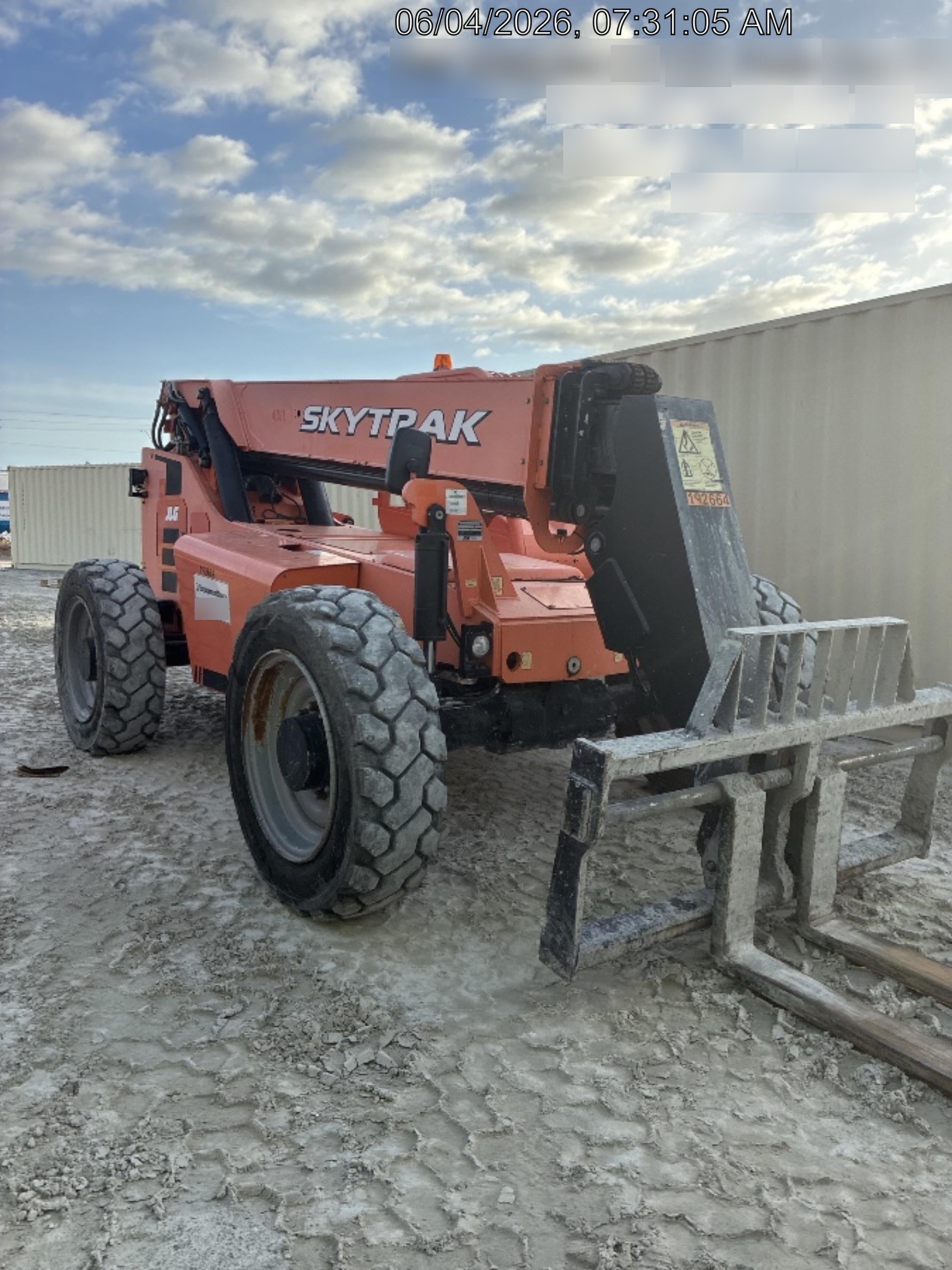 2019 SKYTRAK 8042