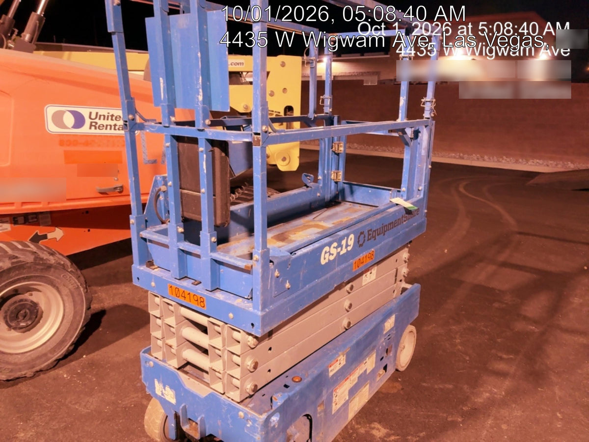 2020 Genie GS-1930 Solid Non Marking Tires, Beacon, Folding rails with half height swing gate, 800W Inverter