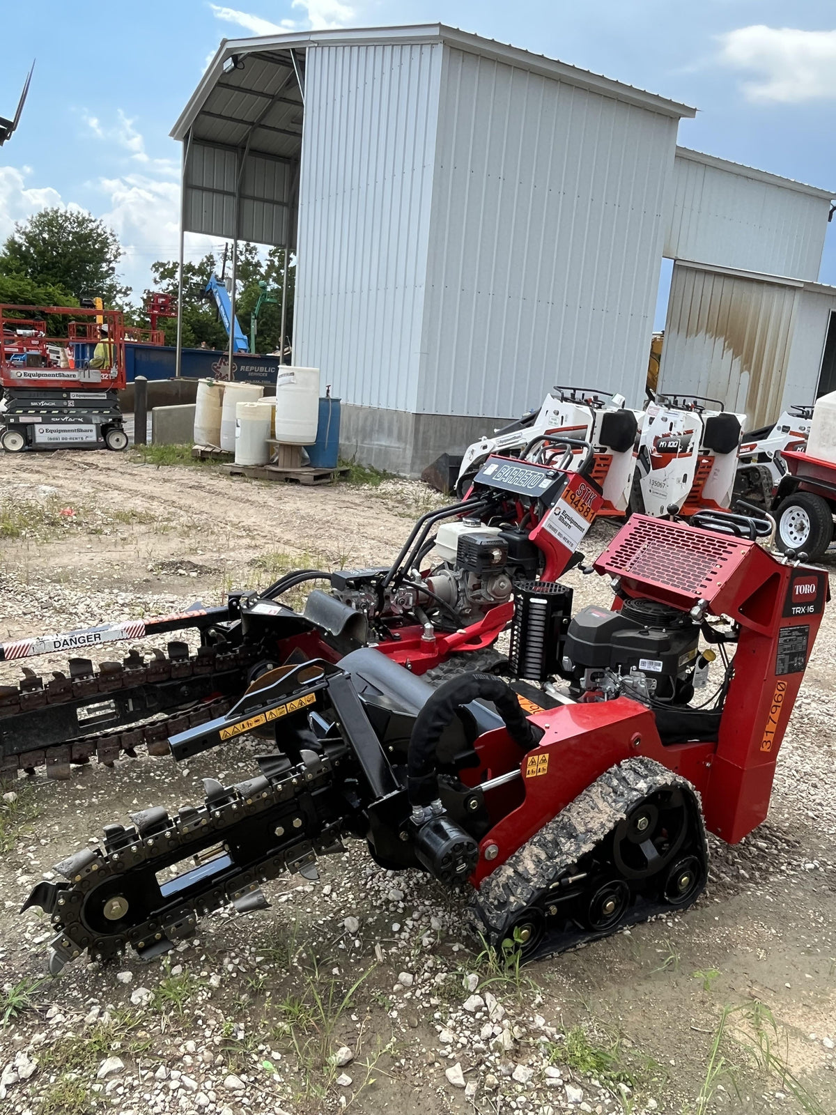 2023 TORO TRX-16