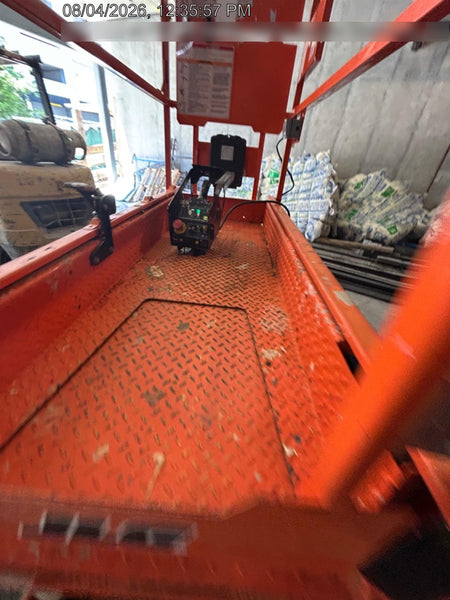 2022 JLG ES1932
