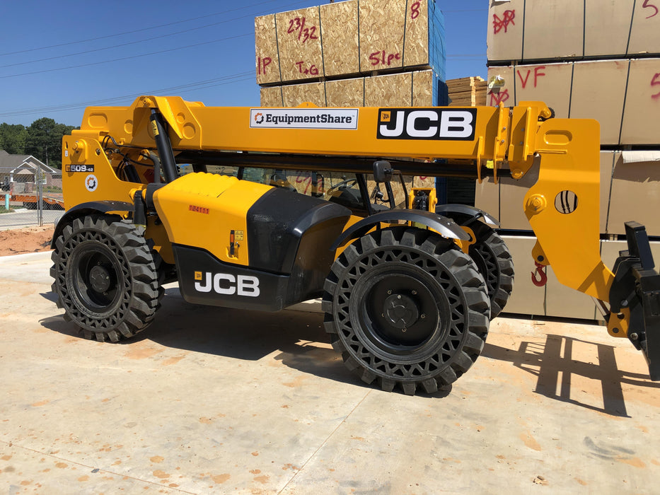 2020 JCB 509-42 Canopy, Solid Tires, Work Lights, Beacon, Aux Hydraulics, Back up Alarm, Lifting Eye, ES Decals