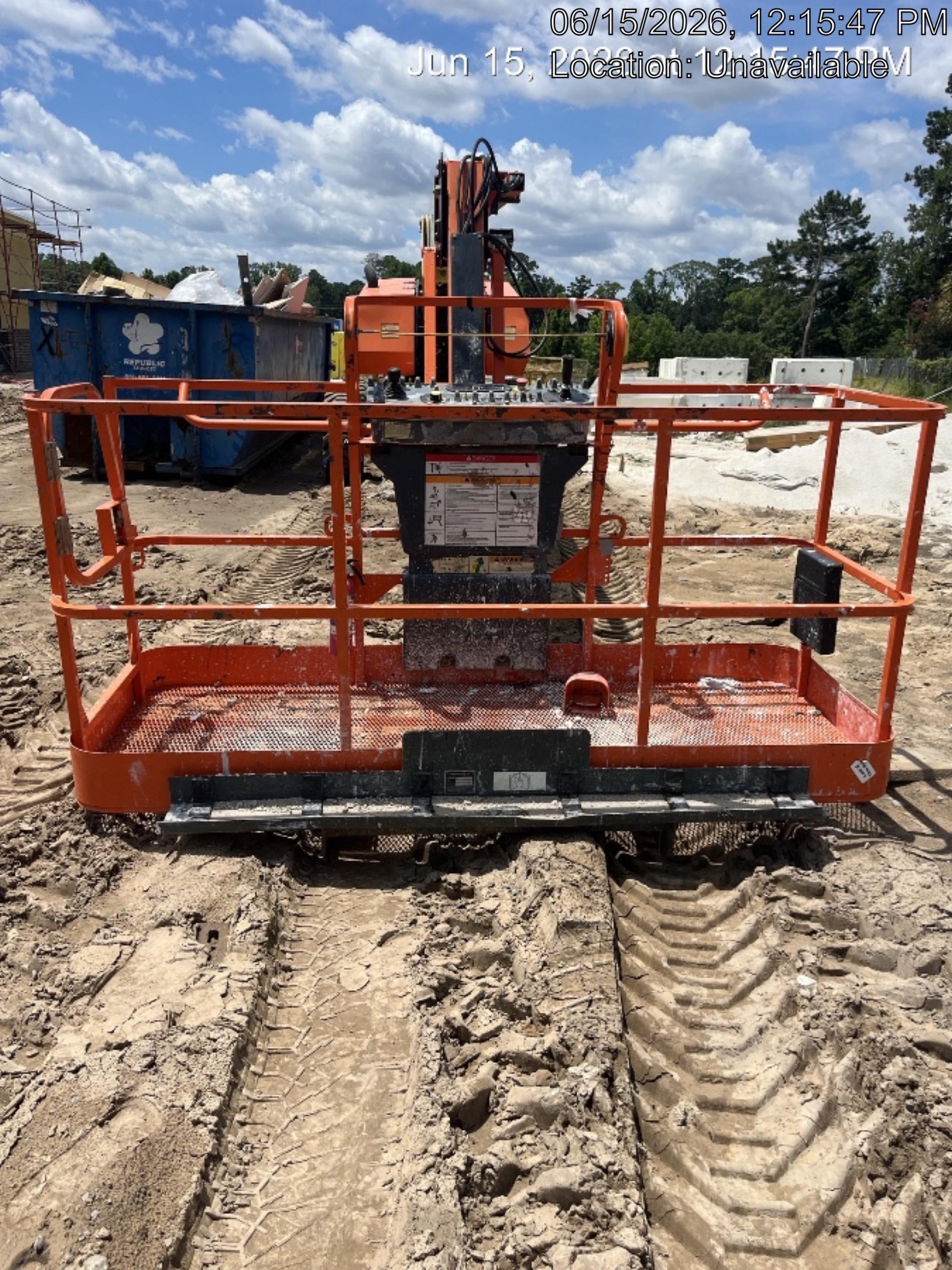 2020 JLG 860SJ Deutz Diesel Engine, FF Tires, Rotating Beacon, Panel Cradle Package