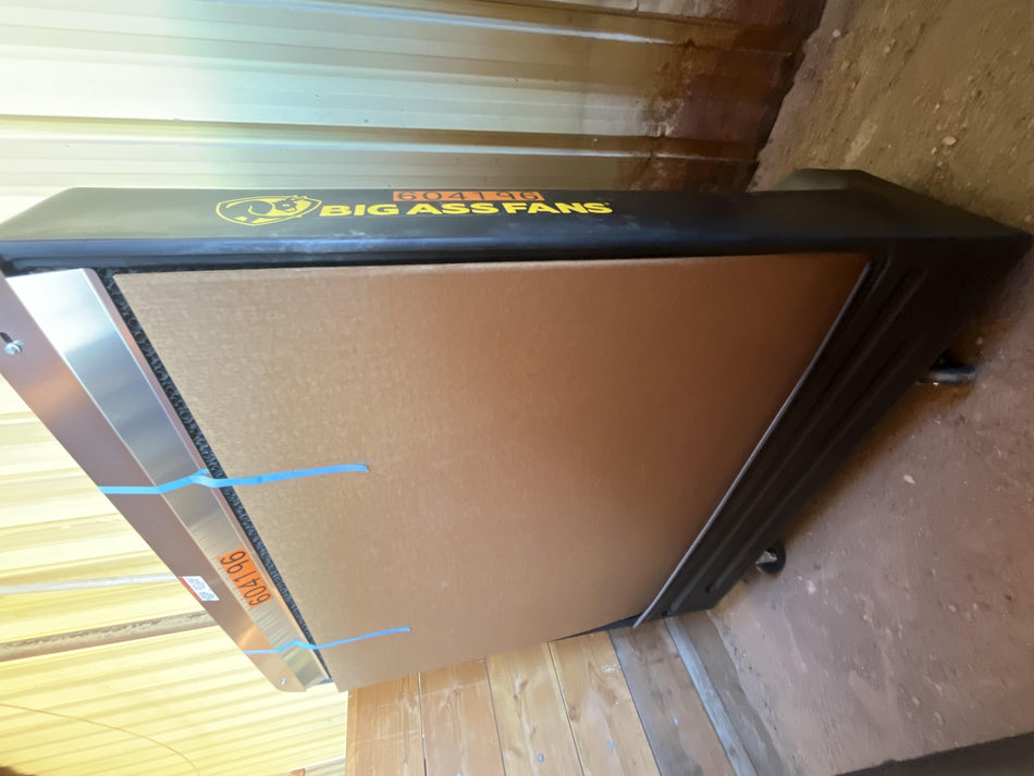 2025 BIG ASS FANS Cool Space 400