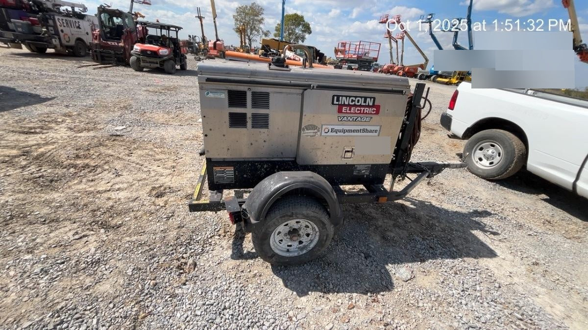2019 Lincoln Electric Vantage 322 Welder Ready-Pak 3, Two wheel trailer, Fender and Light kit, Cable Rack